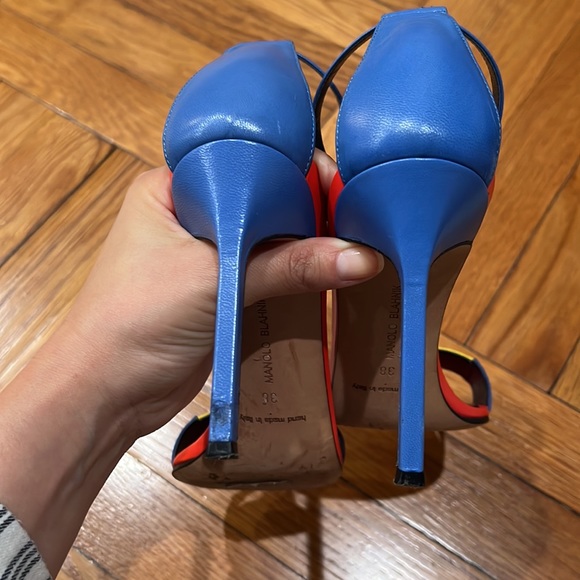 SOLD: Manolo Blahnik Sandals - Picture 3 of 5